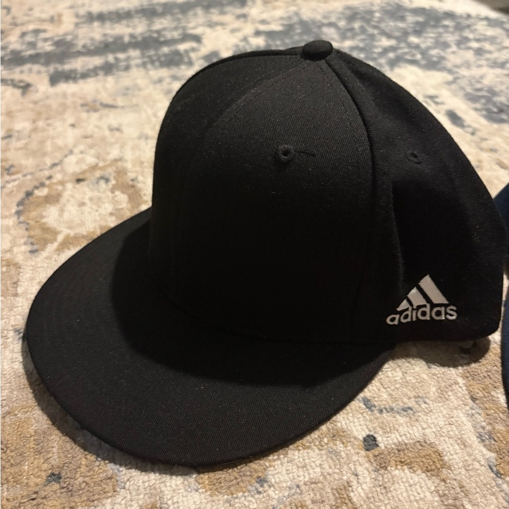 4 Snap Back Baseball Caps - Picture 4 of 7